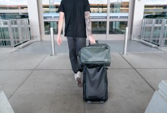 Produktbild Wandrd Transit Carry On Roller Bag (40 l)