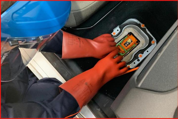 Actual product image KS Tools 117.0071 Electrician's glove size (gloves): 12 1 pair (12)