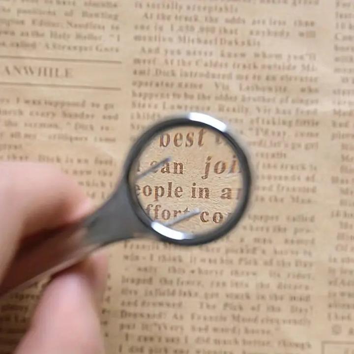 Actual product image S E Multifunctional magnifier - Portable stainless steel tweezers
