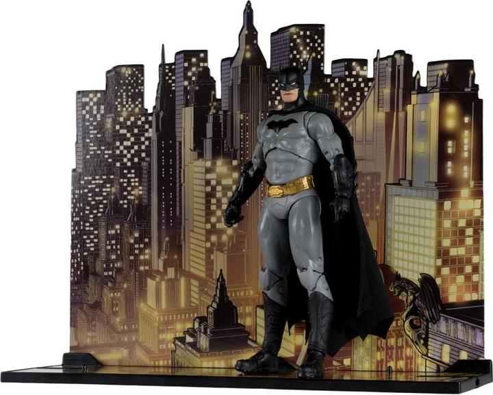 Immagine prodotto McFarlane Figura d'azione del Multiverso DC Batman con Bat-Glider (La Tredicesima Ora) (Etichetta Oro) 18 cm