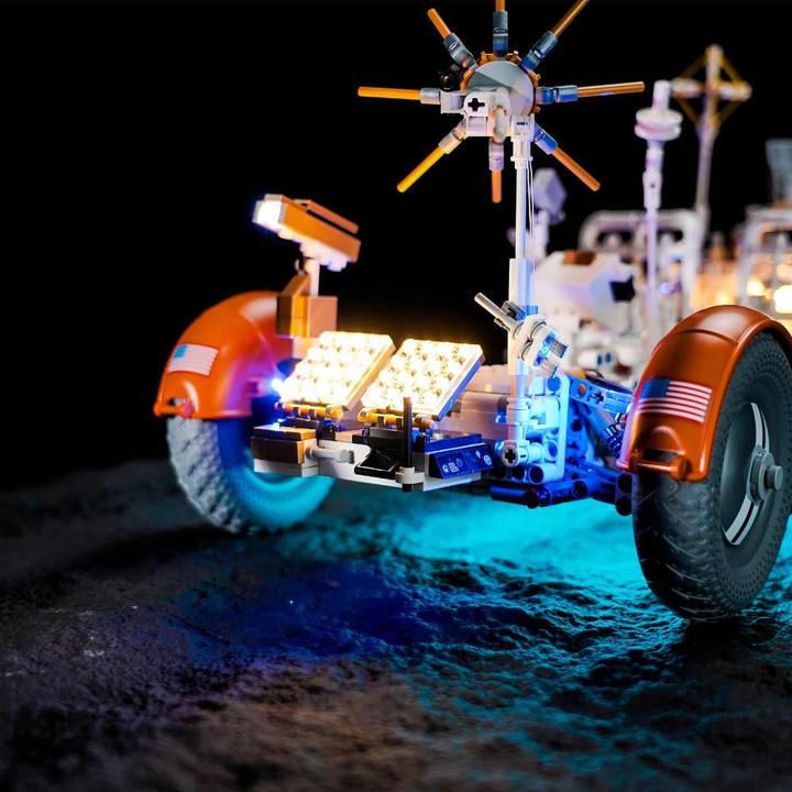 Image du produit BrickBling Kit d'éclairage LED pour LEGO - NASA : Apollo Lunar Roving Vehicle - LRV (42182) incl. télécommande