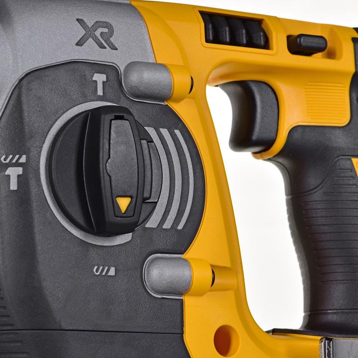Actual product image DeWalt SDS-PLUS DRILLING HAMMER 18V 2.1J 2 x 5.0Ah XR LI-ION SHORT HAMMER TSTAK DCH273P2T (Rechargeable battery operated)