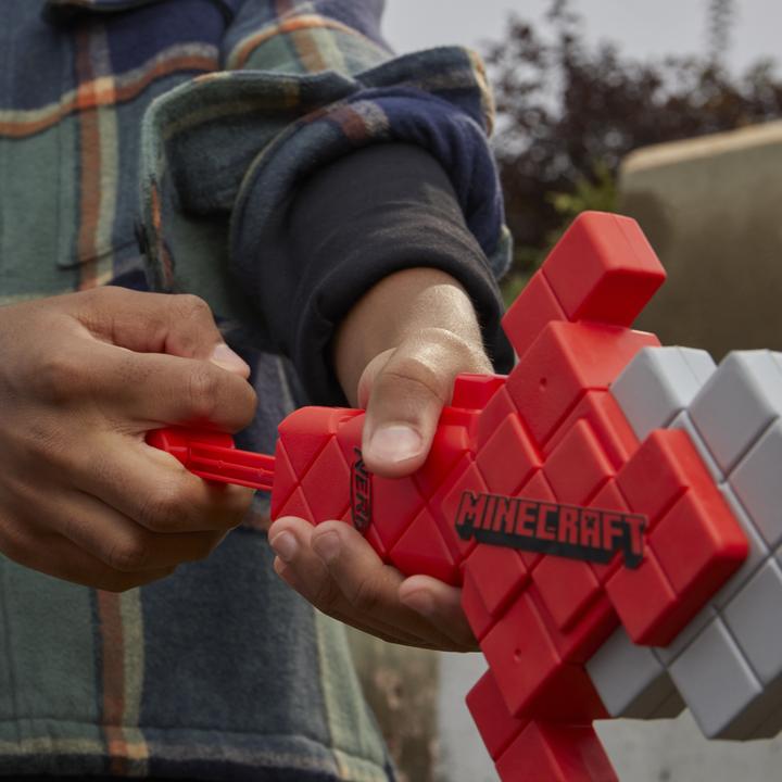 Immagine prodotto Nerf Spada rubacuori Minecraft, 4 dardi in schiuma Elite, lama morbida, lanciadardi