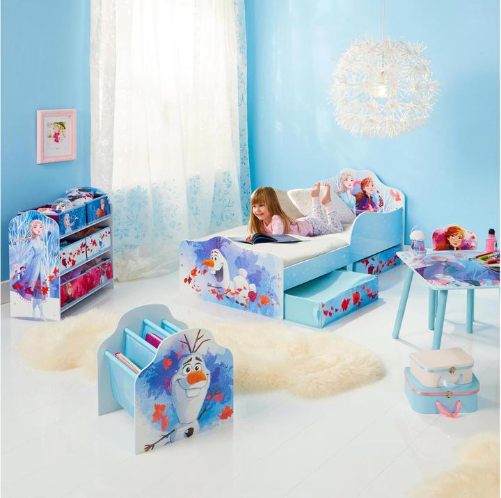 Actual product image Worlds Apart Crib (70 x 140 cm)