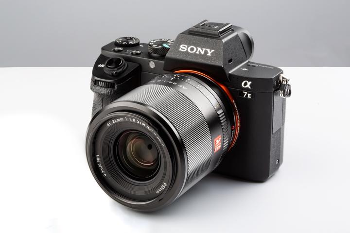 Actual product image Viltrox AF 24/1.8 E Full Frame. Manual focus cine lens for Sony E mount (Sony E, APS-C / DX)