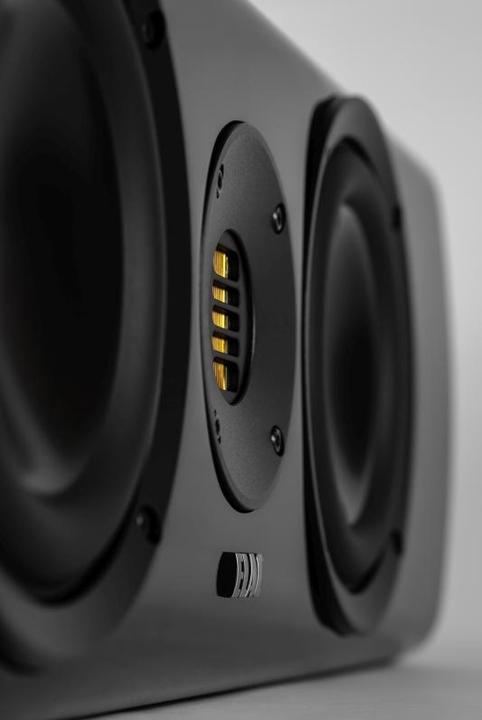 Image du produit ELAC Solano CC 281.2 highgloss *noir highgloss*.