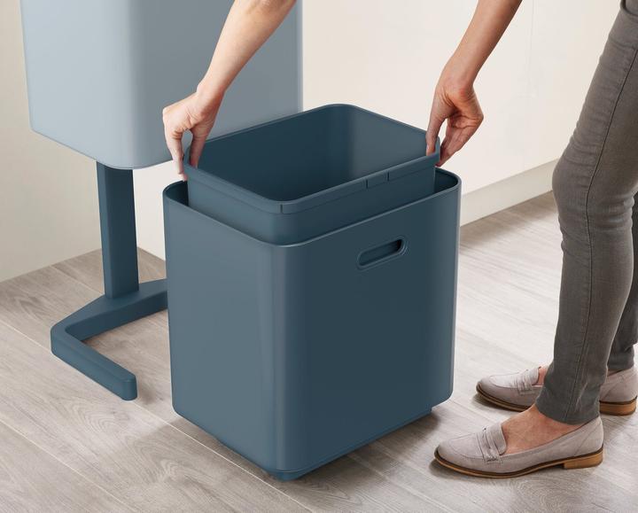 Image du produit Joseph Joseph Totem Max Ed. 60L - Mülltrennungs- und Recyclingein.-Himmel (60 l)