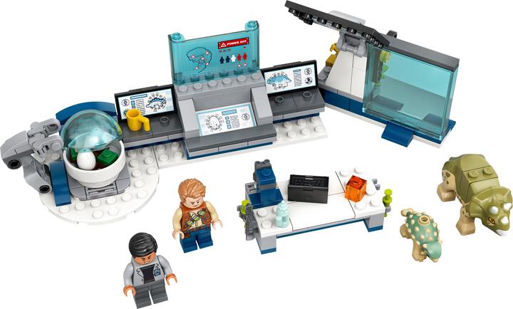 Actual product image LEGO Dr. Wu's lab: Outbreak of baby dinosaurs (75939, LEGO Jurassic World)