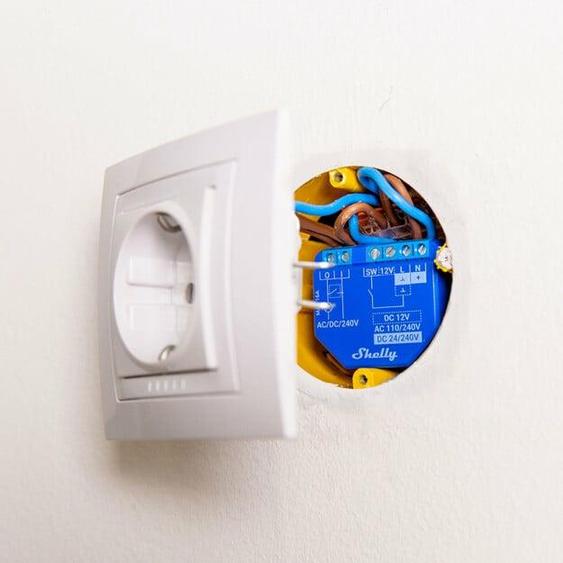 Actual product image Shelly Plus 1 (Switch actuator)