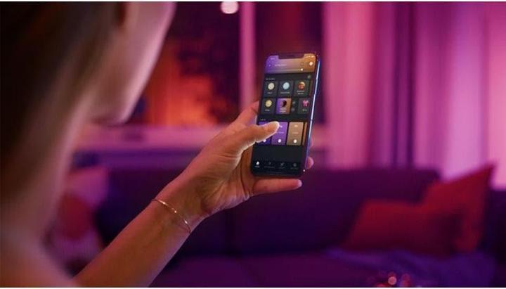 Actual product image Philips Hue White & Color Ambiance BT (GU10, 5.70 W, 350 lm, 1 x, G)