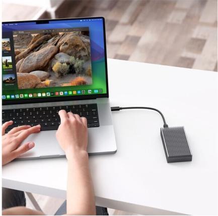 Actual product image LMP DataFlash USB4 SSD,enclosure for NVMe PCIe SSD USB4 (2.5")