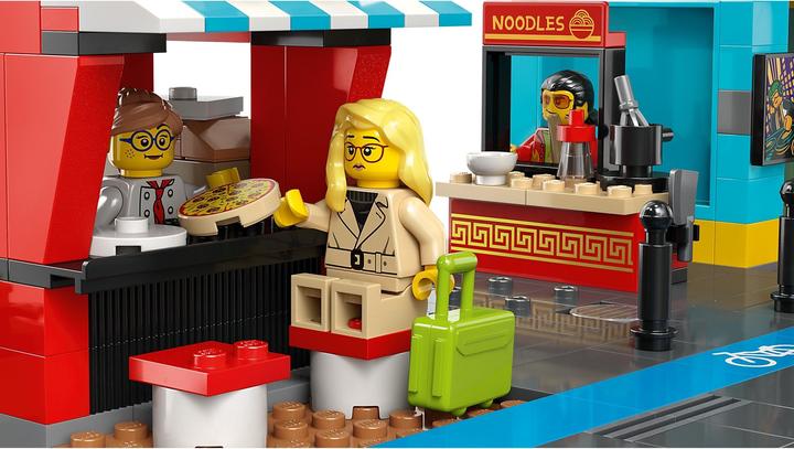 Actual product image LEGO City centre (60380, LEGO City)