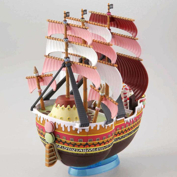 Actual product image Bandai One Piece - Queen Mama Chanter