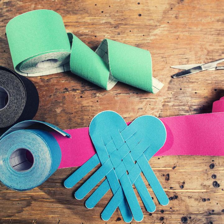 Image du produit Luxtri Ruban adhésif thérapeutique 3 bandes prédécoupées pour Genou 25x5cm Tape de sport bleu (0.25 m)