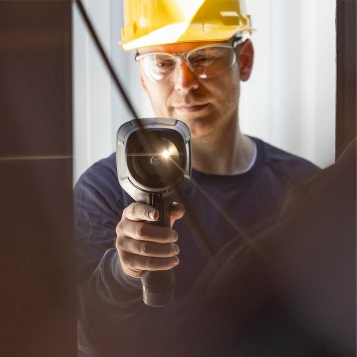 Actual product image Flir E8 Pro Thermal Imaging Camera -20 to +550°C 320 x 240 Pixel 9Hz Touchscreen