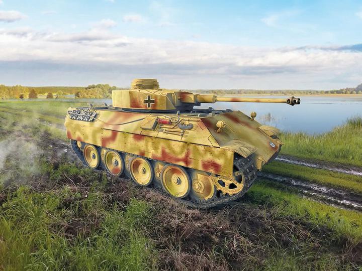 Produktbild ICM Bergepanther with Pz.Kpfw.IV Turret