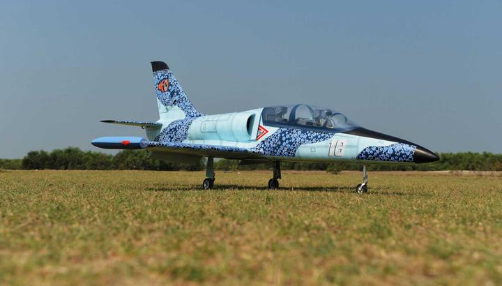 Produktbild Black Horse Albatros L-39 1890mm jet ARF ( BH190 )