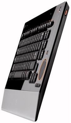 Actual product image Logitech diNovo Edge Desktop (CH, Wireless)