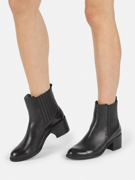 Produktbild Felmini MIRA D947 Elegante Stiefelette mit niedrigem Absatz, gefertigt aus weichem Leder. Diese stilvollen S (38)