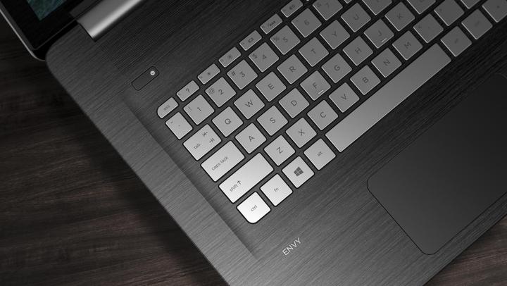 Produktbild HP Envy 17-r182nz (17.30", Intel Core i7-6700HQ, 16 GB, 128 GB, CH)