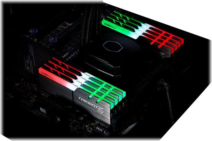 Immagine prodotto G.Skill Tridente Z RGB (2 x 32GB, 4400 MHz, DDR4-RAM, DIMM)
