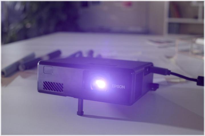 Actual product image Epson EF-11 (Full HD, 1000 lm, 1.1:1)