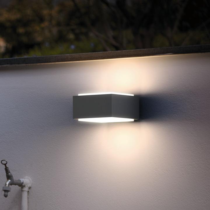 Actual product image Philips Hedgehog (E27, IP44)
