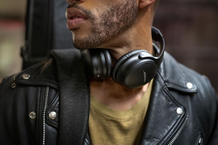 Produktbild Bose QuietComfort 45 (ANC, 22 h, Kabelgebunden, Kabellos)