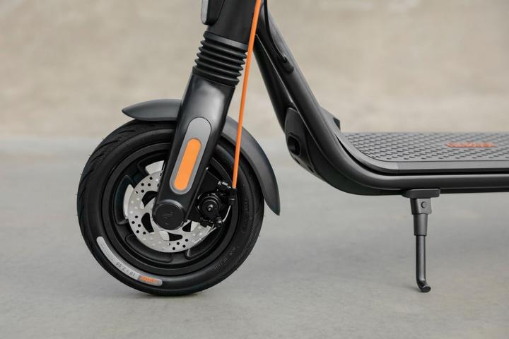 Produktbild Segway-Ninebot F2 Pro D (20 km/h, 55 km, 450 W)