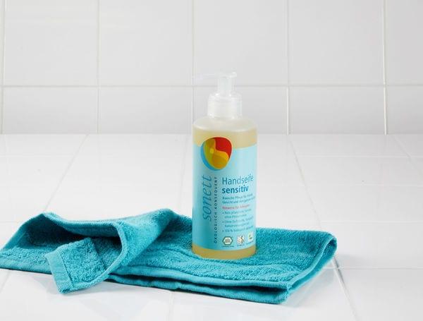 Actual product image Sonett Hand soap sensitive pump dispenser (Liquid soap, 300 ml)