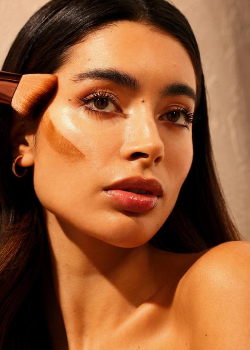 Image du produit St. Tropez - Sunlit Skin Tint + Tan Serum (Sérum autobronzant, 30 ml)