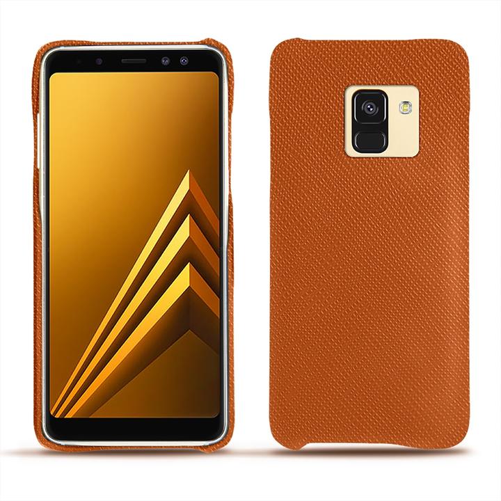 Arancione vibrante ( Pantone #e36b39 )