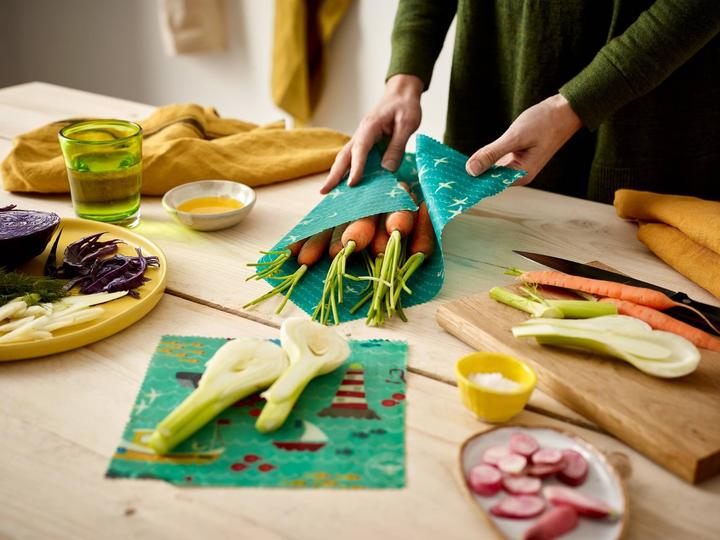 Image du produit The Beeswax Wrap Co. Lot de 3 lingettes à la cire d'abeille Medium Wraps Sea