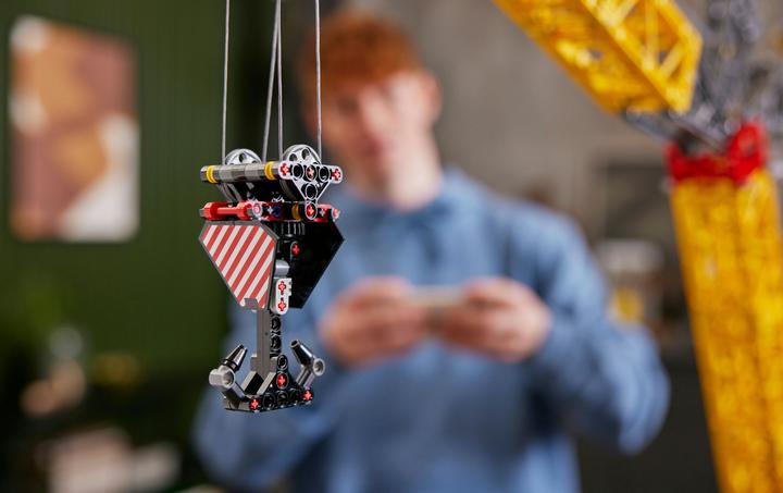 Productafbeelding LEGO 42146 Liebherr LR 13000 rupskraan (42146, LEGO Technic)