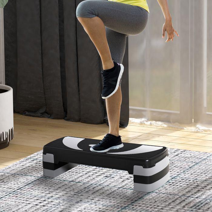 Produktbild Swisshandel24 Steppbrett Aerobic-Stepper höhenverstellbar mit 3 Stufen (10/15/20 cm) Fitness Heimtrainer Belastbar