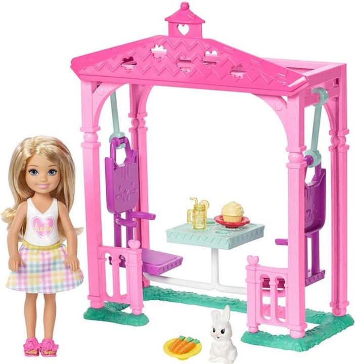 Barbie Club Chelsea Doll and Pet Picnic