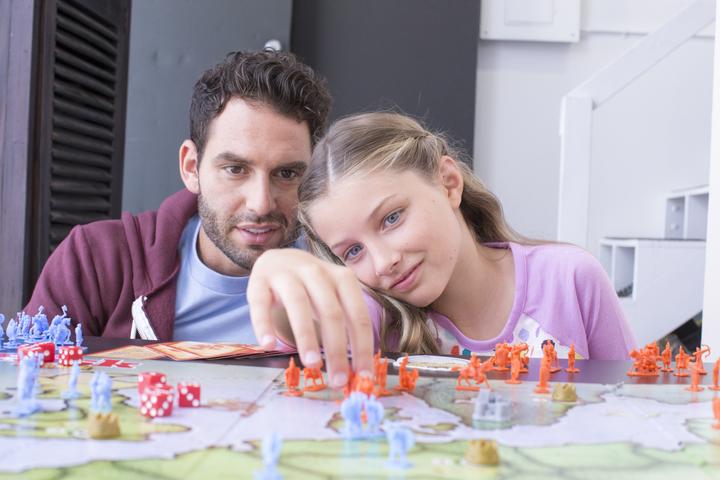 Actual product image Hasbro Gaming Risk (German)