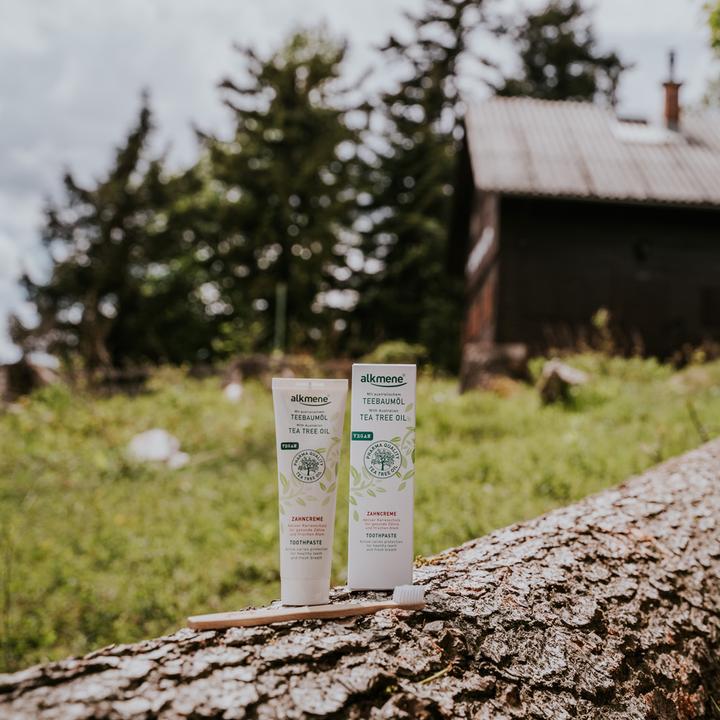 Produktbild Alkmene Teebaumöl Zahncreme (100 ml)
