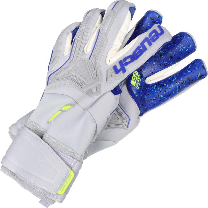 Actual product image Reusch Attract Freegel Fusion Goaliator Goalkeeper Gloves (8.5)