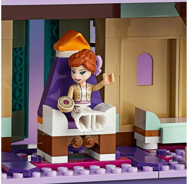 Actual product image LEGO Arendelle Castle (41167, LEGO Disney)