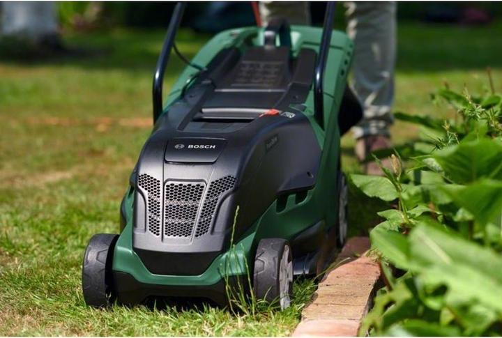 Actual product image Bosch Home & Garden Lawn mower UniversalRotak 450, 1300 W, cutting heig. 25-70mm, cutting width 35cm (Electrical connection)