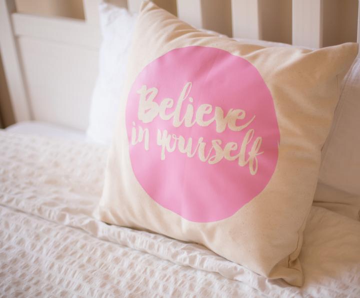 Produktbild Silhouette Aufbügelfolie glatt, rosa