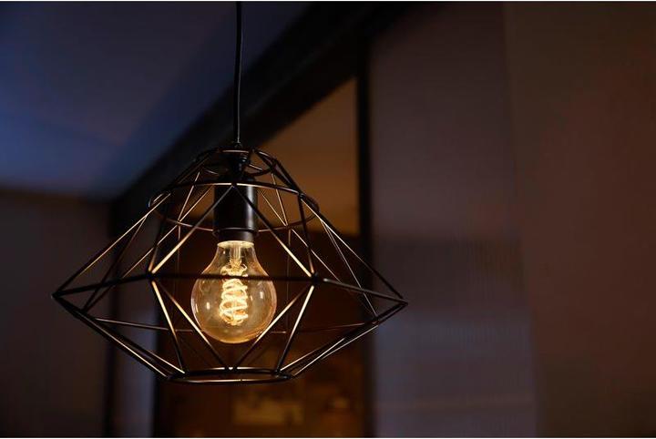 Produktbild Philips Hue White BT (E27, 7 W, 550 lm, 1 x, G)