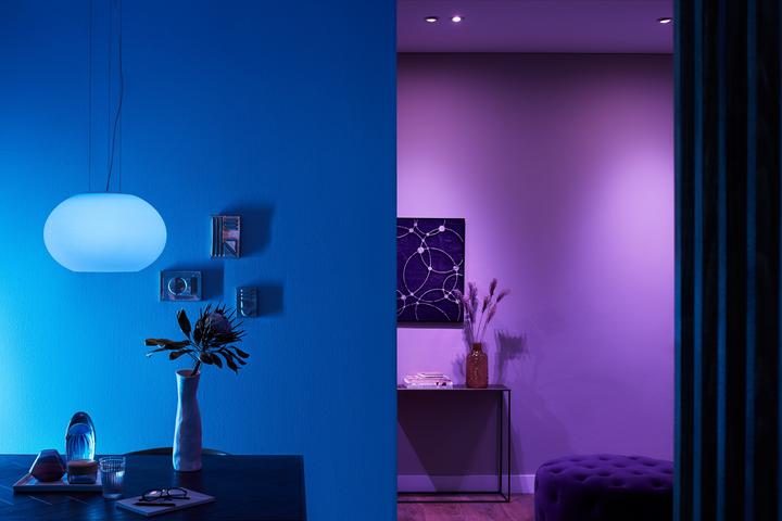 Actual product image Philips Hue White & Color Ambiance BT starter kit (E27, 9 W, 806 lm, 2 x, F)
