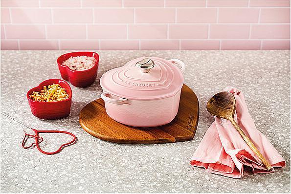 Produktbild Le Creuset Herzbräter mit Herzknopf (20 cm, Bräter + Schmortopf, Gusseisen)