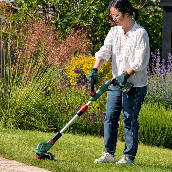 Image du produit Bosch Home & Garden UniversalGrassCut 18V-26-500 Set (Fils coupe-herbe)