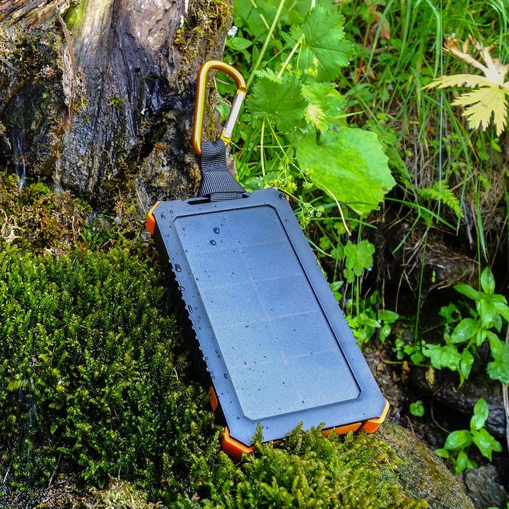 Actual product image Xtorm XR103 Solar Charger (5000 mAh, 1 W, 10 Wh)