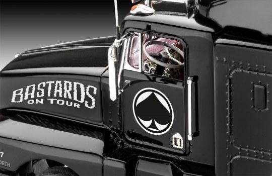 Image du produit Revell 07654 Tour Truck Motörhead modèle de camion kit 1:32