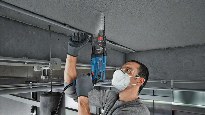 Image du produit Bosch Professional Marteau perforateur avec SDS plus GBH 2-21 : Mandrin à serrage rapide Adaptateur SDS plus (Fonctionnement sur secteur)