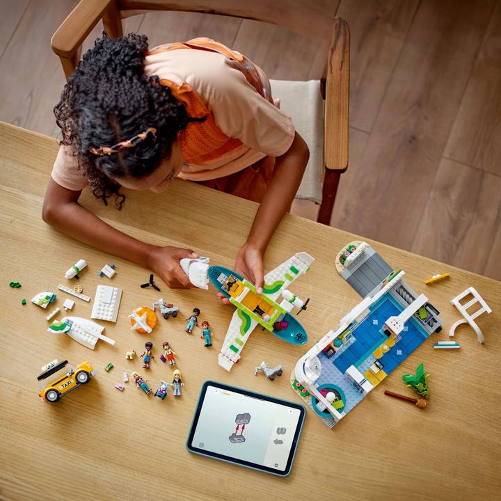 Image du produit LEGO Heartlake City Flughafen mit Flugzeug (42656, LEGO Friends)